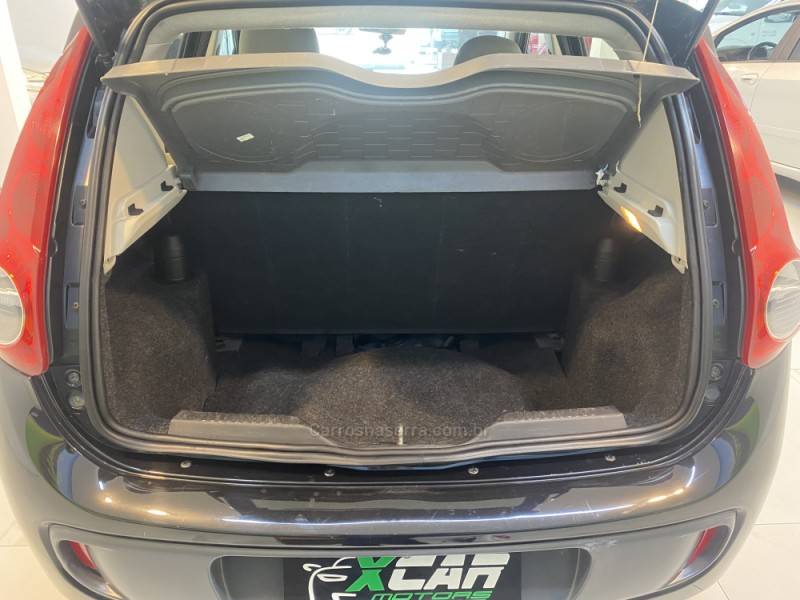 FIAT - PALIO 1.6 MPI ESSENCE 16V FLEX 4P MANUAL - 2013/2013 - Preta - R$ 35.900,00