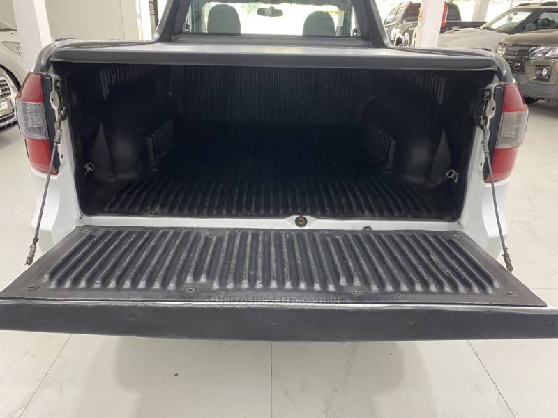 CHEVROLET - MONTANA 1.4 MPFI LS CS 8V FLEX 2P MANUAL - 2019/2020 - Branca - R$ 58.900,00