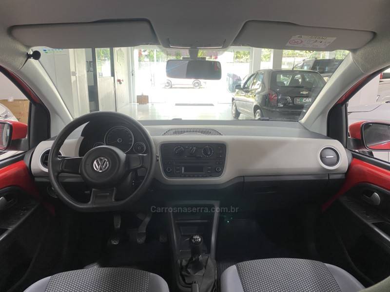 VOLKSWAGEN - UP 1.0 MPI MOVE UP 12V FLEX 2P MANUAL - 2014/2015 - Vermelha - R$ 44.900,00