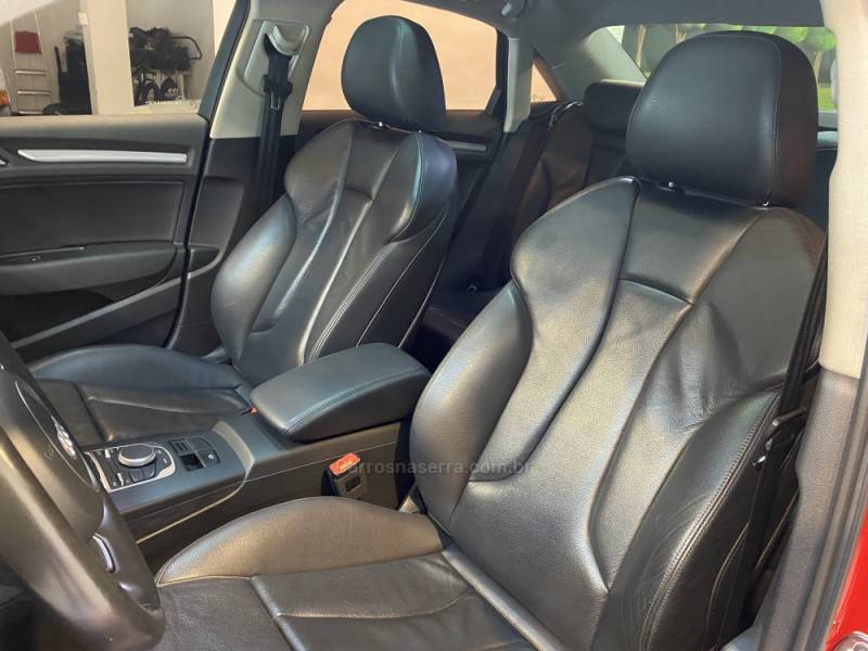 AUDI - A3 2.0 TFSI SEDAN AMBITION 16V GASOLINA 4P S-TRONIC - 2015/2016 - Vermelha - R$ 117.900,00