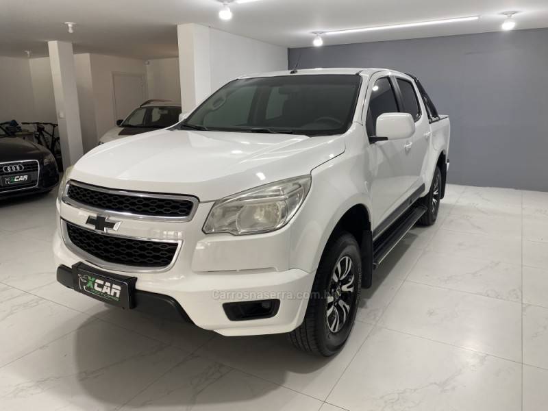 CHEVROLET - S10 2.8 LS 4X2 CD 16V TURBO DIESEL 4P MANUAL - 2013/2013 - Branca - R$ 94.900,00