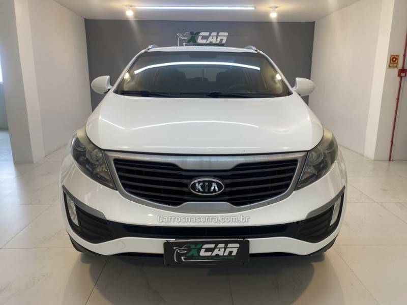 KIA MOTORS - SPORTAGE 2.0 LX 4X2 16V FLEX 4P MANUAL - 2011/2011 - Branca - Sob Consulta