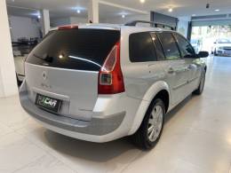 RENAULT - MÉGANE 1.6 DYNAMIQUE GRAND TOUR 16V FLEX 4P MANUAL - 2011/2012 - Prata - R$ 36.900,00