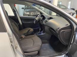 PEUGEOT - 207 1.4 XR SPORT 8V FLEX 4P MANUAL - 2009/2010 - Prata - R$ 23.900,00