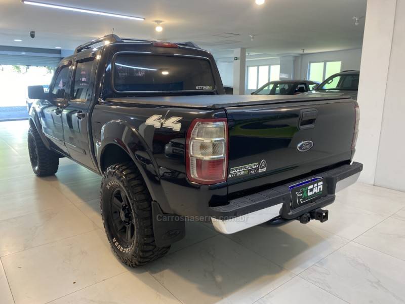 FORD - RANGER 3.0 XLT 16V 4X4 CD DIESEL 4P MANUAL - 2010/2011 - Preta - R$ 79.900,00