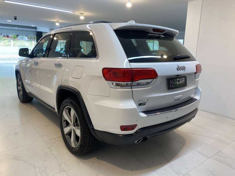JEEP - GRAND CHEROKEE 3.6 LIMITED 4X4 V6 24V GASOLINA 4P AUTOMATICO - 2014/2015 - Branca - R$ 104.900,00