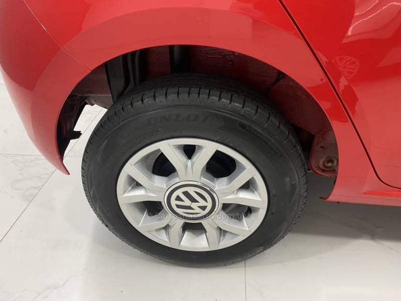 VOLKSWAGEN - UP 1.0 MPI MOVE UP 12V FLEX 2P MANUAL - 2014/2015 - Vermelha - R$ 44.900,00
