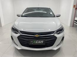 CHEVROLET - ONIX 1.0 PREMIER II 12V TURBO FLEX 4P AUTOMÁTICO - 2022/2023 - Branca - R$ 99.900,00