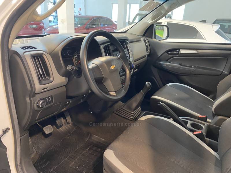 CHEVROLET - S10 2.8 LS 4X4 CD 16V TURBO DIESEL 4P MANUAL - 2022/2023 - Branca - R$ 155.900,00