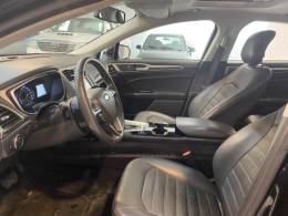 FORD - FUSION 2.5 16V FLEX 4P AUTOMÁTICO - 2014/2015 - Preta - R$ 75.900,00