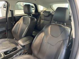 FORD - FOCUS 2.0 SE PLUS 16V FLEX 4P AUTOMÁTICO - 2015/2016 - Branca - R$ 59.900,00