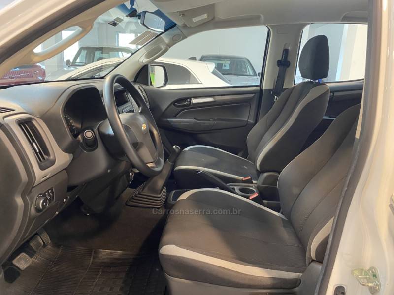 CHEVROLET - S10 2.8 LS 4X4 CD 16V TURBO DIESEL 4P MANUAL - 2022/2023 - Branca - R$ 155.900,00