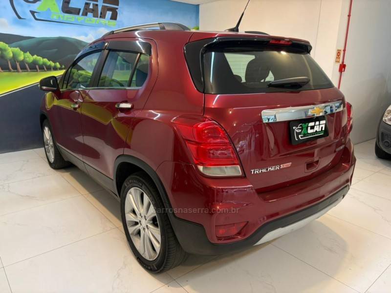 CHEVROLET - TRACKER 1.4 16V PREMIER TURBO FLEX 4P AUTOMÁTICO - 2019/2019 - Vermelha - R$ 86.900,00