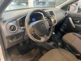 RENAULT - SANDERO 1.6 EXPRESSION 16V FLEX 4P MANUAL - 2015/2015 - Prata - R$ 43.900,00