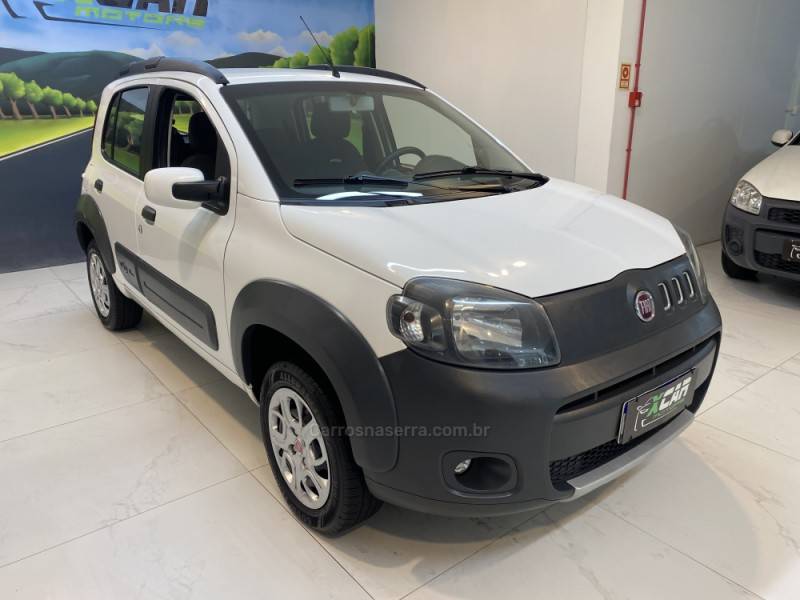 FIAT - UNO 1.4 WAY 8V FLEX 4P MANUAL - 2014/2014 - Branca - R$ 38.900,00