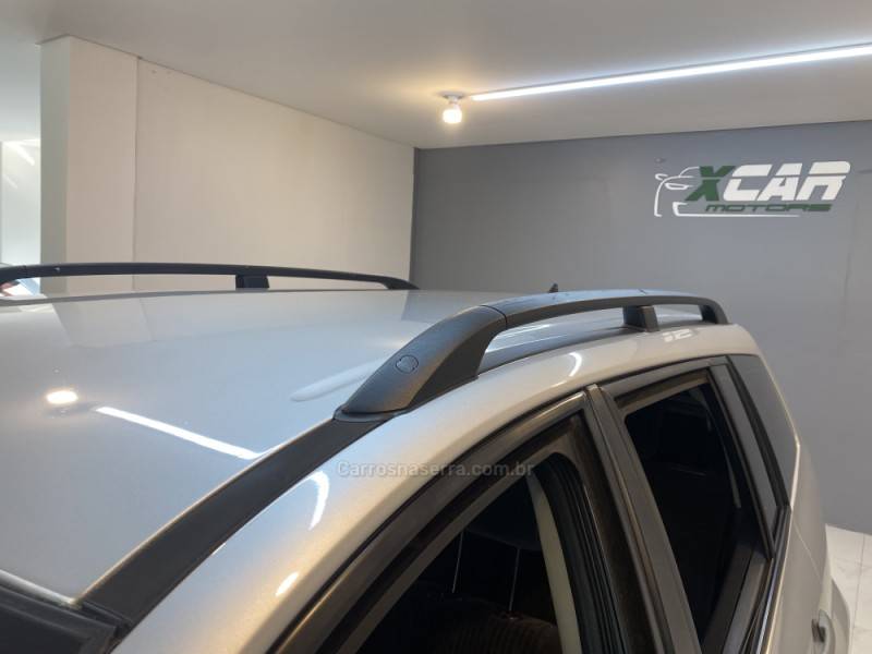 RENAULT - MÉGANE 1.6 DYNAMIQUE GRAND TOUR 16V FLEX 4P MANUAL - 2011/2012 - Prata - R$ 36.900,00