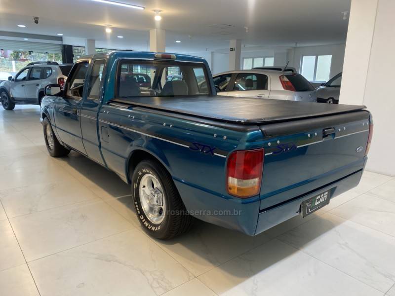 FORD - RANGER 4.0 STX 4X2 CE V6 12V GASOLINA 2P MANUAL - 1995/1995 - Verde - R$ 69.900,00
