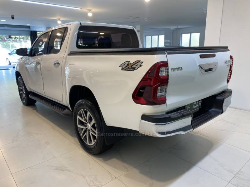 TOYOTA - HILUX 2.8 SRV 4X4 CD 16V DIESEL 4P AUTOMÁTICO - 2020/2020 - Branca - R$ 189.900,00