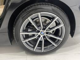 BMW - 320I 2.0 SPORT GP 16V TURBO ACTIVE FLEX 4P AUTOMÁTICO - 2019/2020 - Preta - R$ 199.900,00