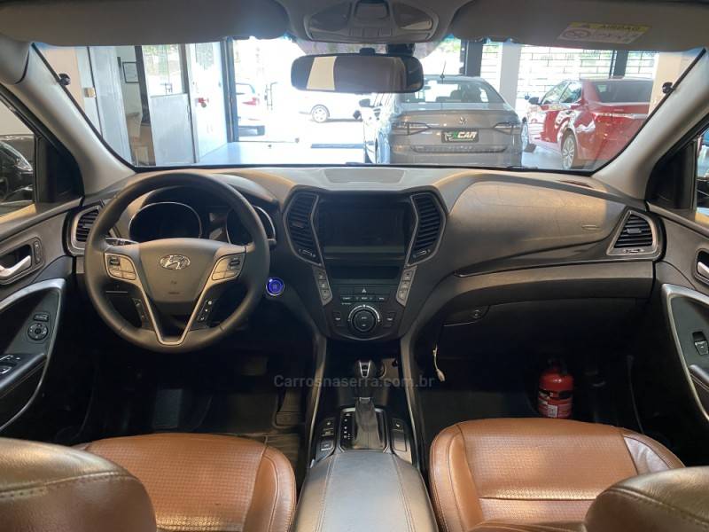 HYUNDAI - SANTA FÉ 3.5 MPFI GLS V6 24V 285CV GASOLINA 4P AUTOMÁTICO - 2014/2015 - Preta - R$ 94.900,00