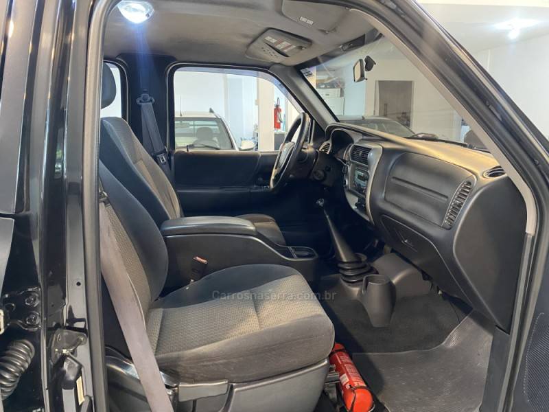 FORD - RANGER 3.0 XLT 16V 4X4 CD DIESEL 4P MANUAL - 2010/2011 - Preta - R$ 69.900,00