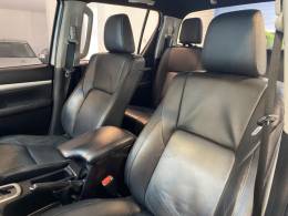 TOYOTA - HILUX 2.8 SRV 4X4 CD 16V DIESEL 4P AUTOMÁTICO - 2020/2020 - Branca - R$ 189.900,00