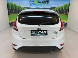 FORD - FIESTA 1.6 SE HATCH 16V FLEX 4P MANUAL - 2016/2017 - Branca - R$ 52.900,00