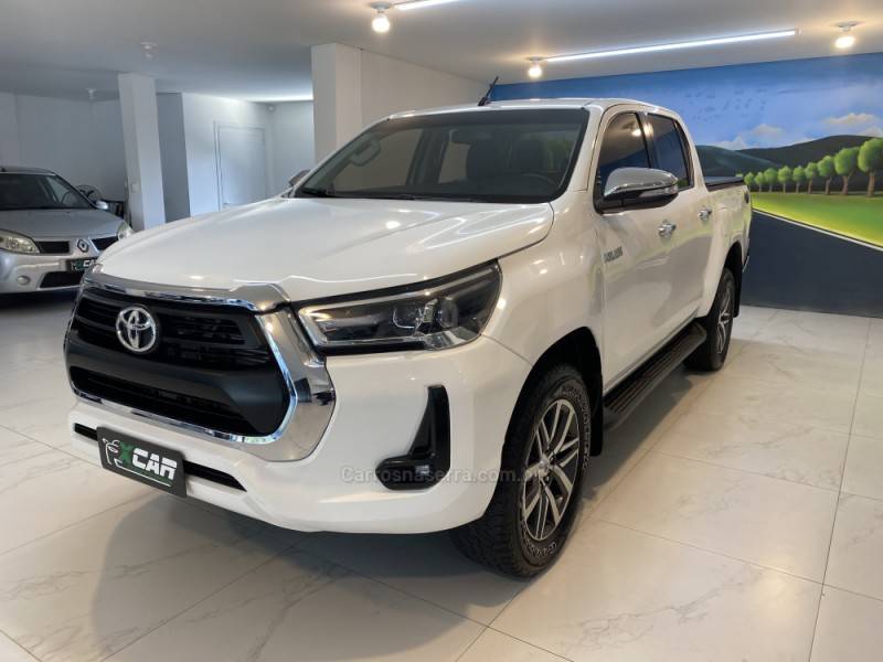 TOYOTA - HILUX 2.8 SRV 4X4 CD 16V DIESEL 4P AUTOMÁTICO - 2020/2020 - Branca - R$ 189.900,00