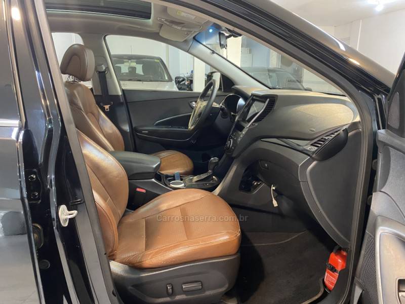 HYUNDAI - SANTA FÉ 3.5 MPFI GLS V6 24V 285CV GASOLINA 4P AUTOMÁTICO - 2014/2015 - Preta - R$ 94.900,00