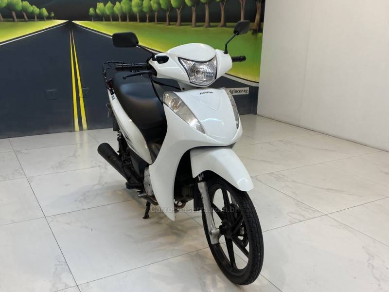 HONDA - BIZ 125 EX - 2013/2013 - Branca - R$ 12.900,00
