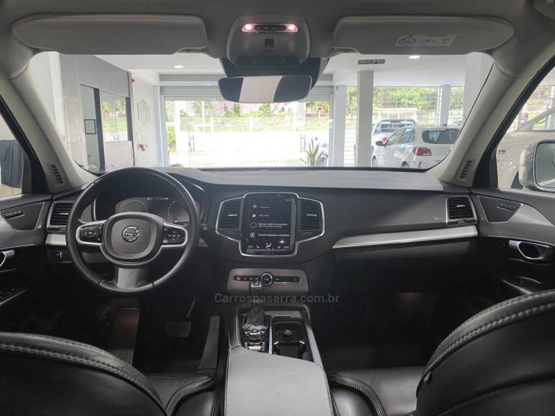 VOLVO - XC90 2.0 T6 MOMENTUM GASOLINA AWD 4P AUTOMÁTICO - 2019/2020 - Cinza - R$ 219.900,00