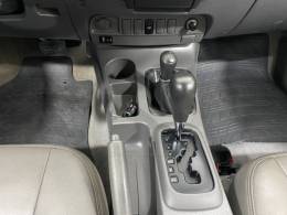 TOYOTA - HILUX 3.0 SRV 4X2 CD 16V TURBO INTERCOOLER DIESEL 4P MANUAL - 2011/2012 - Branca - R$ 119.900,00