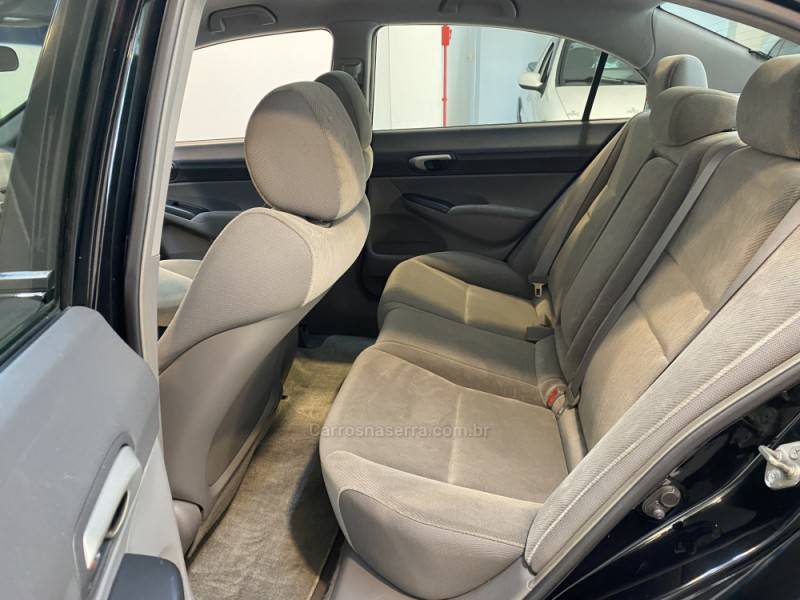 HONDA - CIVIC 1.8 LXS 16V GASOLINA 4P AUTOMÁTICO - 2010/2010 - Preta - R$ 57.900,00