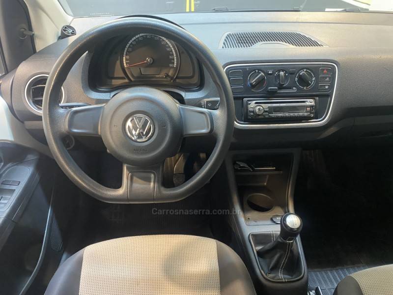VOLKSWAGEN - UP 1.0 MPI TAKE UP 12V FLEX 4P MANUAL - 2016/2016 - Branca - R$ 45.900,00