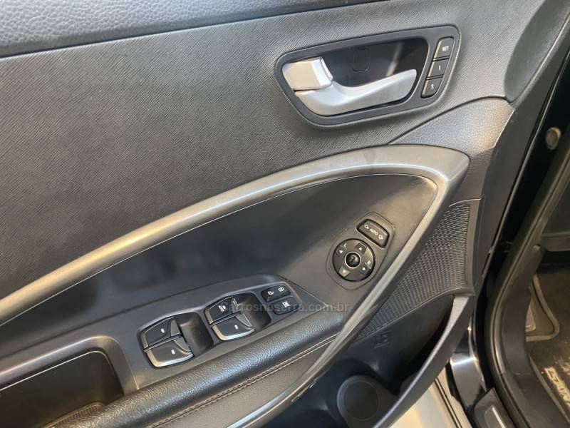 HYUNDAI - SANTA FÉ 3.5 MPFI GLS V6 24V 285CV GASOLINA 4P AUTOMÁTICO - 2014/2015 - Preta - R$ 94.900,00