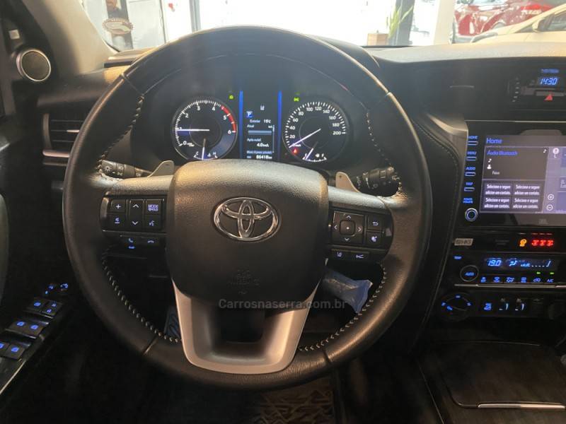 TOYOTA - HILUX SW4 2.8 SRX 4X4 16V TURBO INTERCOOLER DIESEL 4P AUTOMÁTICO - 2021/2021 - Preta - R$ 289.900,00