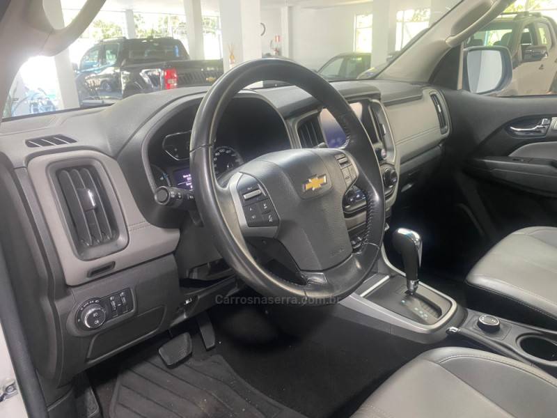 CHEVROLET - S10 2.8 LTZ 4X4 CD 16V TURBO DIESEL 4P AUTOMÁTICO - 2018/2019 - Prata - R$ 154.900,00