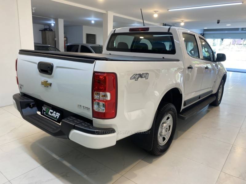 CHEVROLET - S10 2.8 LS 4X4 CD 16V TURBO DIESEL 4P MANUAL - 2022/2023 - Branca - R$ 155.900,00