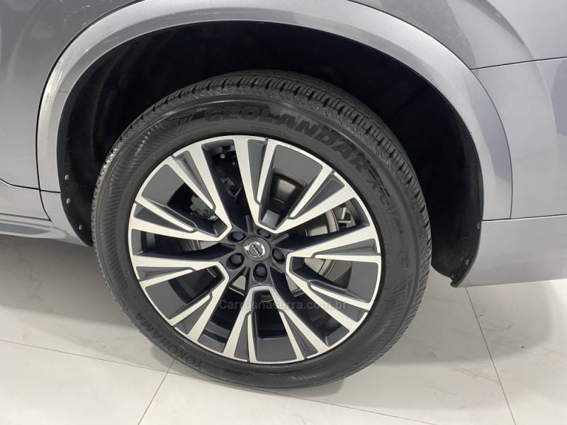 VOLVO - XC90 2.0 T6 MOMENTUM GASOLINA AWD 4P AUTOMÁTICO - 2019/2020 - Cinza - R$ 219.900,00